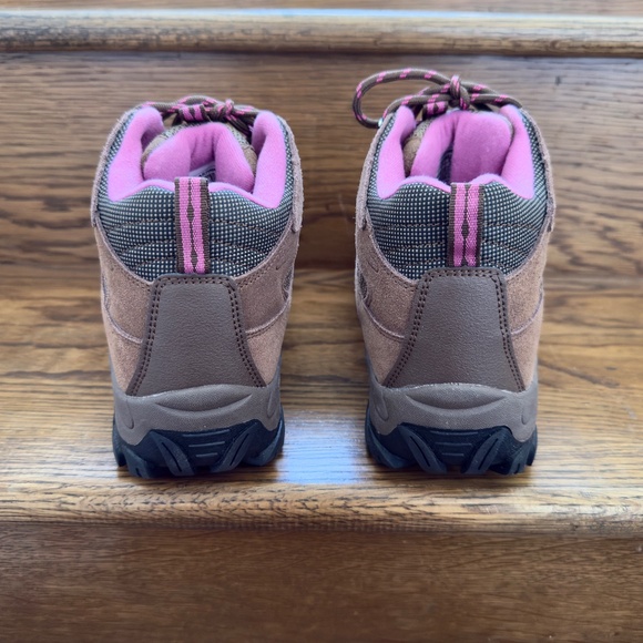 Bearpaw Hiking Boots Ridgewood Suede Waterproof Trails 9 NWT - Picture 5 of 9